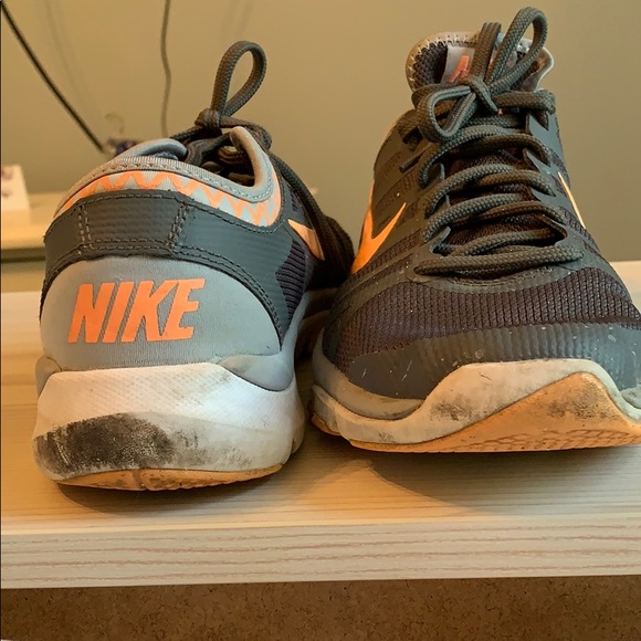 Nike Workout Shoes - Picture 4 of 4